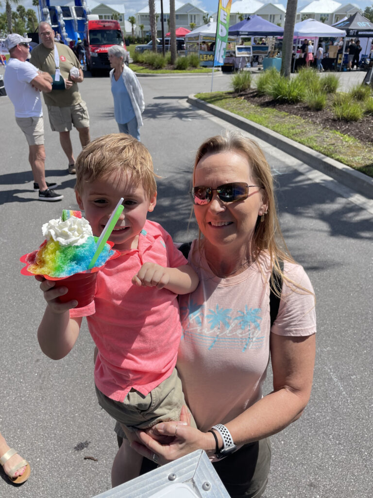 Mom and a son shaved ice